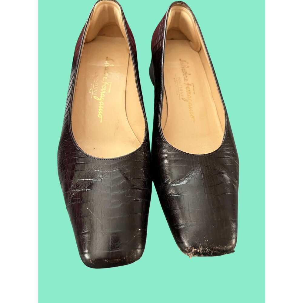 Salvatore Ferragamo Black Crocodile Embossed Leather Low Heel Pumps - Picture 7 of 7